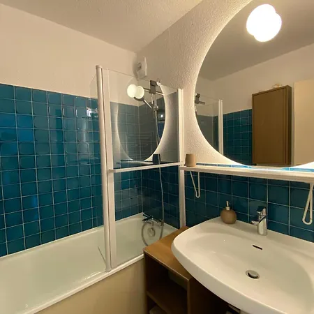 A146 2 Pieces Luminuex Vue Parking Moulleau Daire