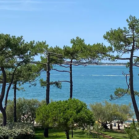 A146 2 Pieces Luminuex Vue Parking Moulleau * Arcachon